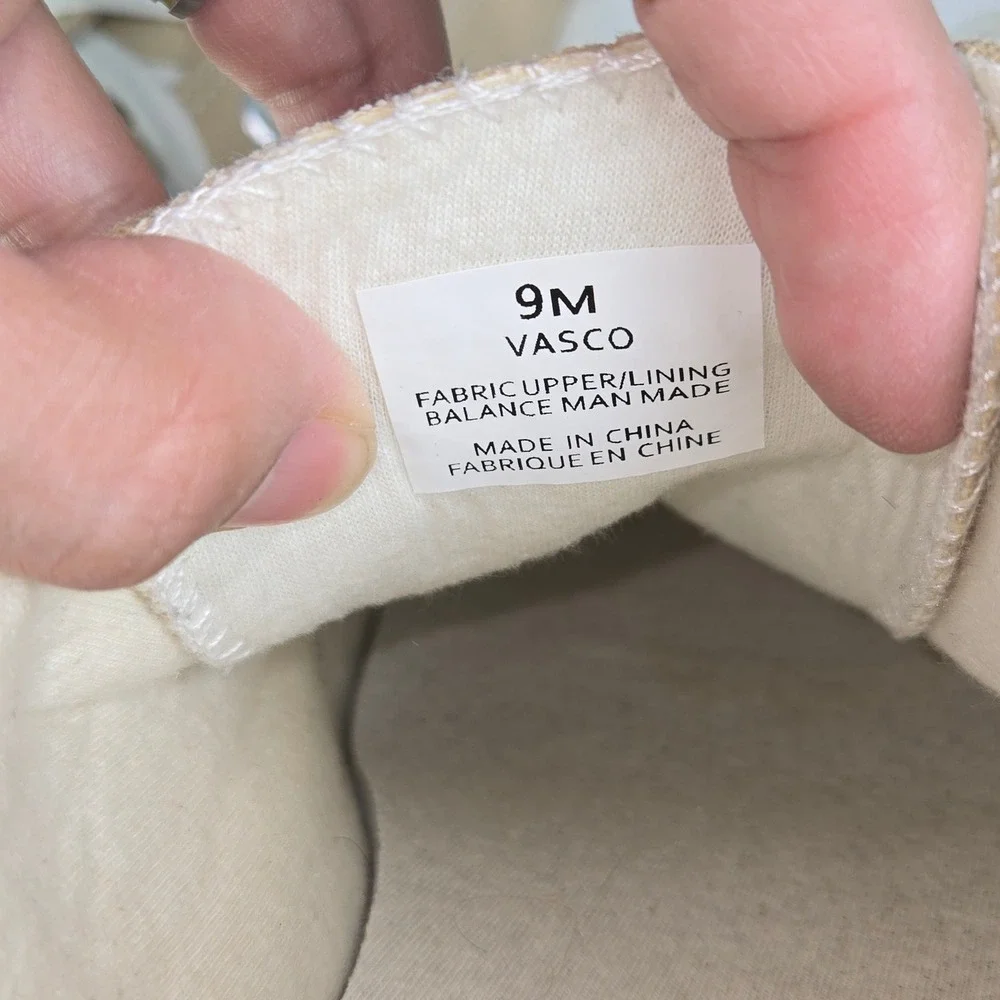 SINCERELY JULES Womens Tan Canvas Platform Sneakers Size 9M
